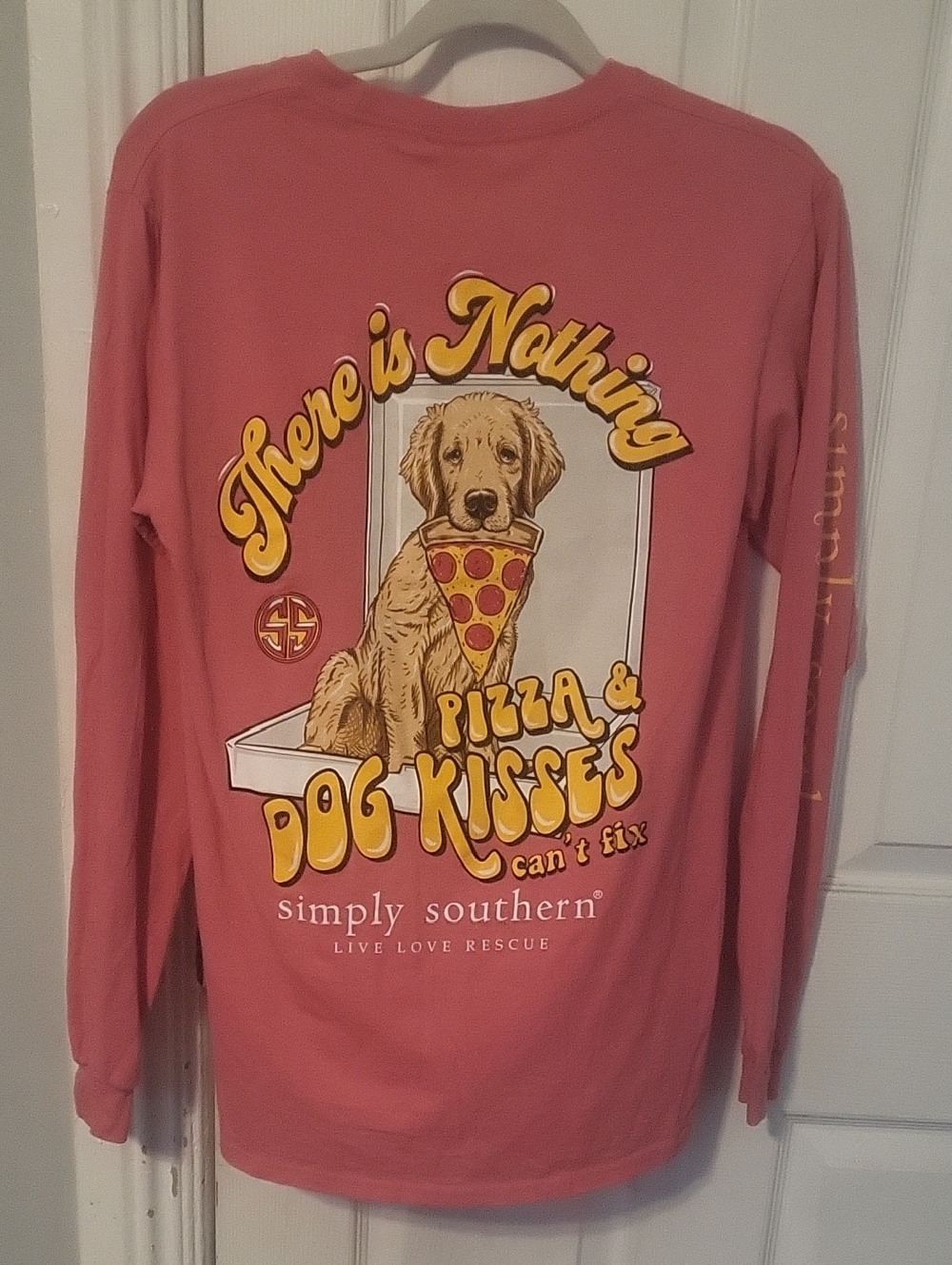 Simply Southern Pink Long-Sleeve 'Pizza & Dog Kisses' Graphic Tee
